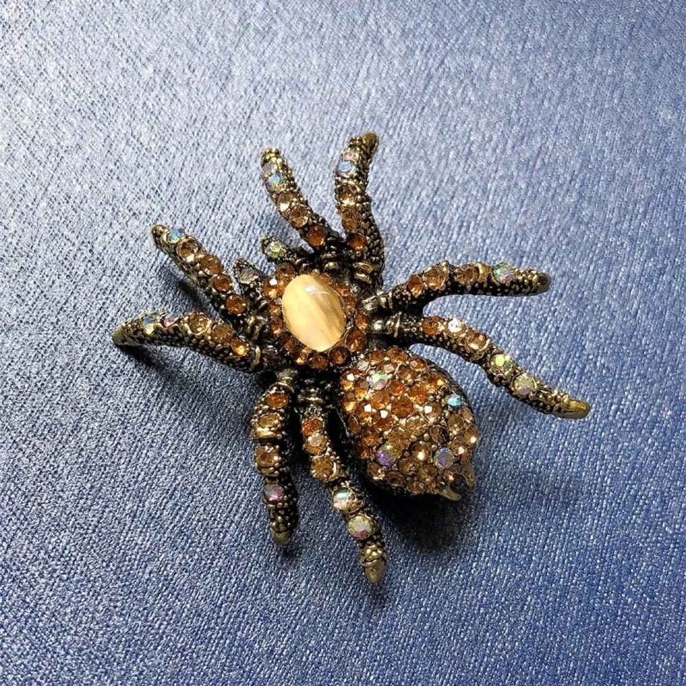 Vintage Style Crystal Rhinestone Spider Brooch Statement Pin NWT